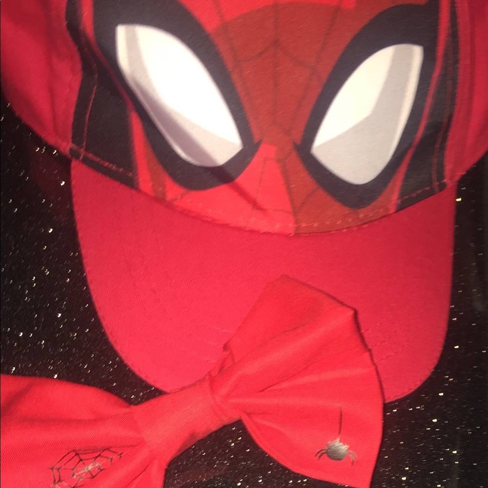 Bow tie